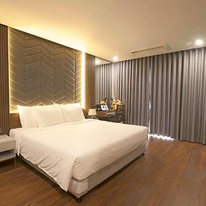 Large King Room